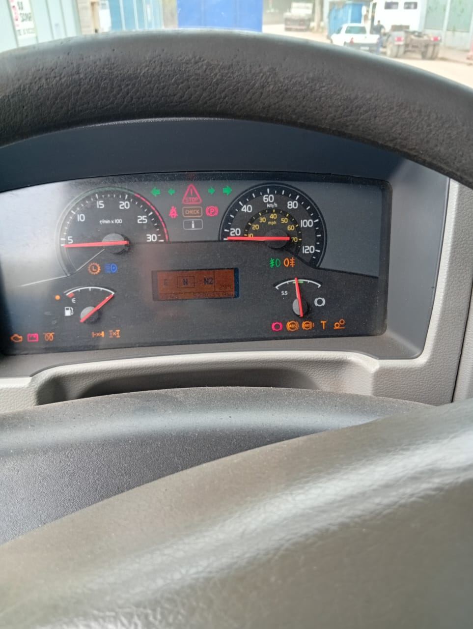 Volvo VM 330 8x2 2018 — foto 8