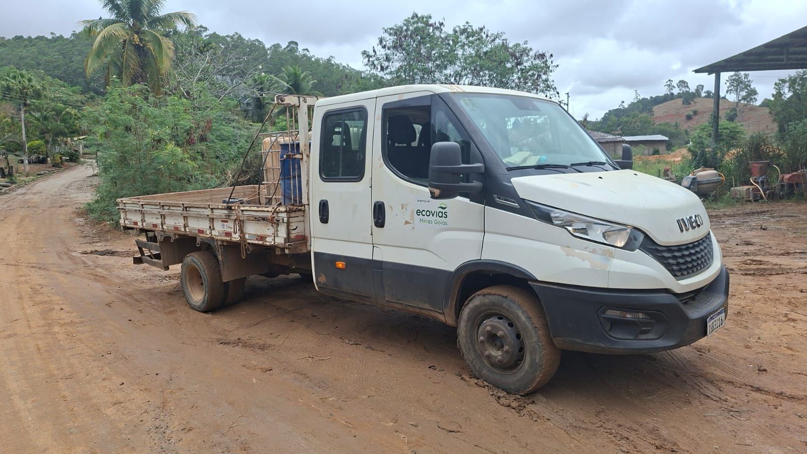 Iveco DAILY 70C17 CABINE DUPLA 2020 — foto 2