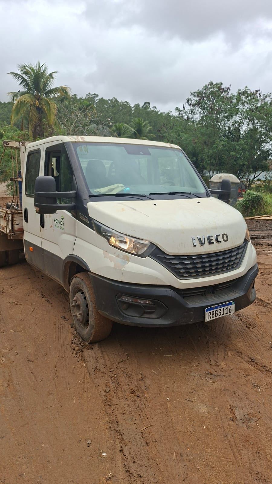 Iveco DAILY 70C17 CABINE DUPLA 2020 — foto 3