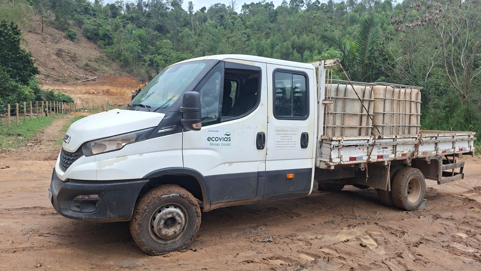 Iveco DAILY 70C17 CABINE DUPLA 2020 — foto 4
