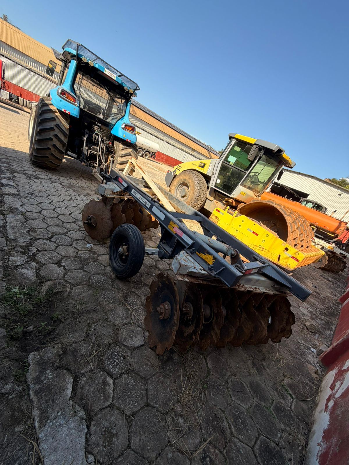 LS Tractor H145 1970 — foto 6
