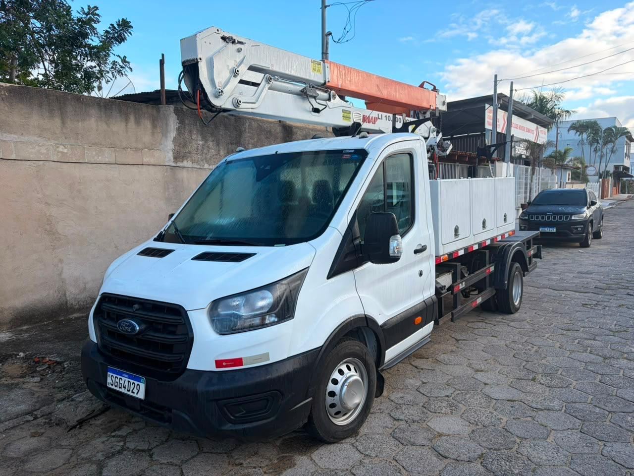 FORD TRANSIT 470 CL 2024 — foto 3